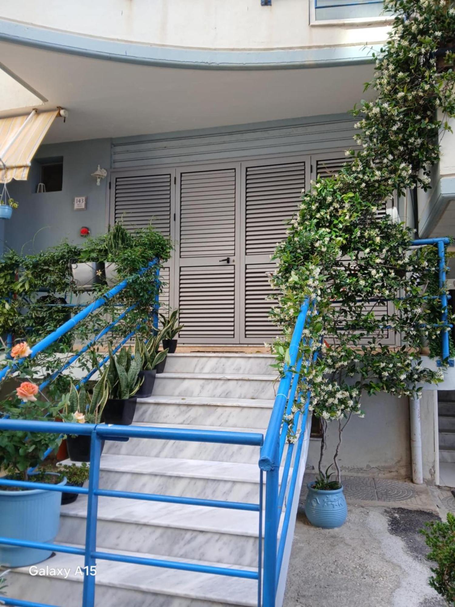 Valis Studio - Lungomare ! Vlore Bagian luar foto