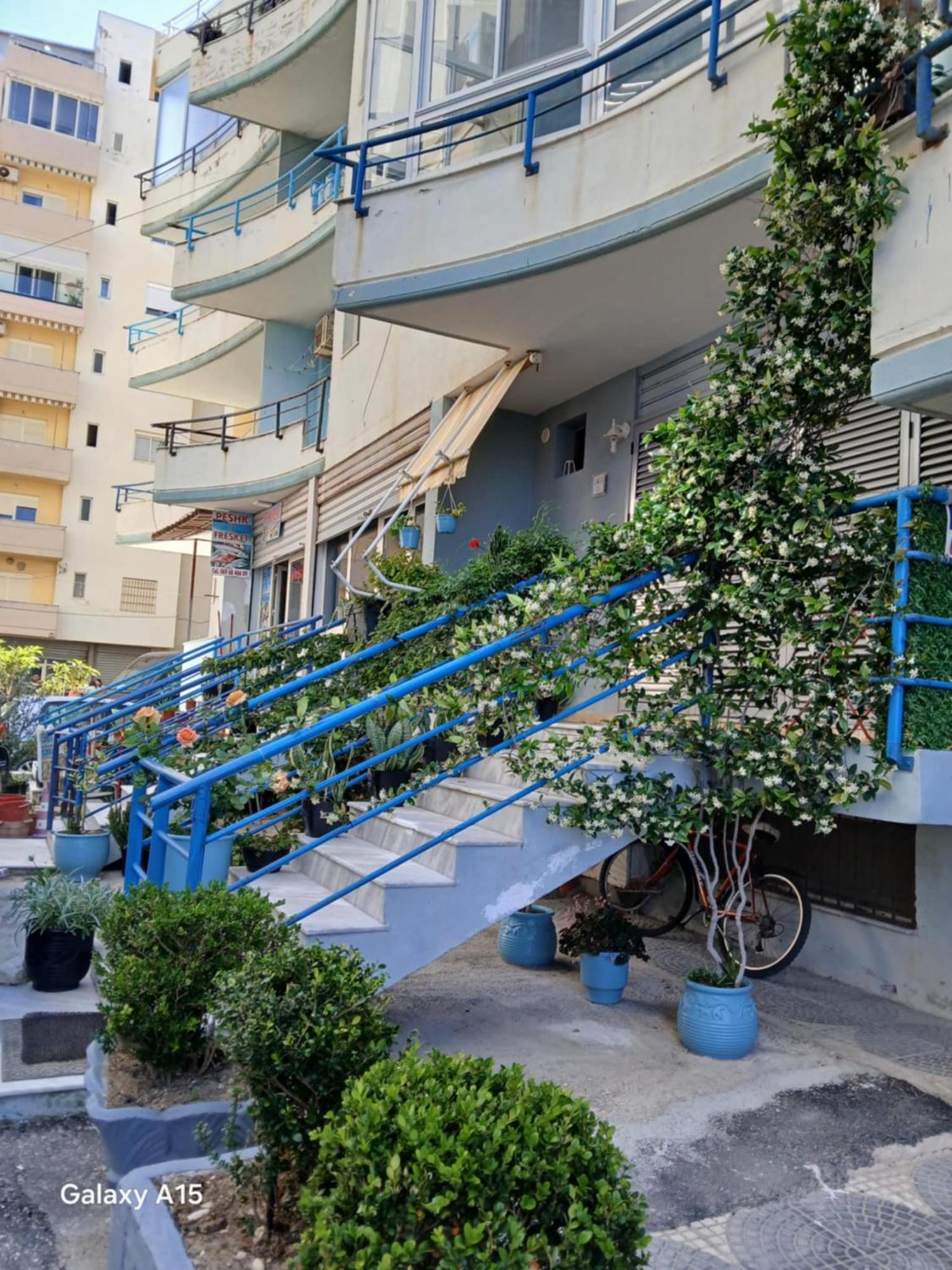 Valis Studio - Lungomare ! Vlore Bagian luar foto